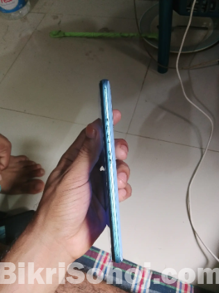 Vivo y50